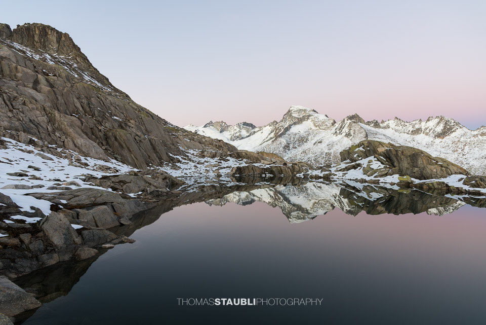 Abendstimmung am Grätlisee mit Blick zum Galenstock