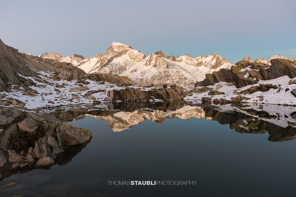 Abendstimmung am Grätlisee mit Blick zum Galenstock