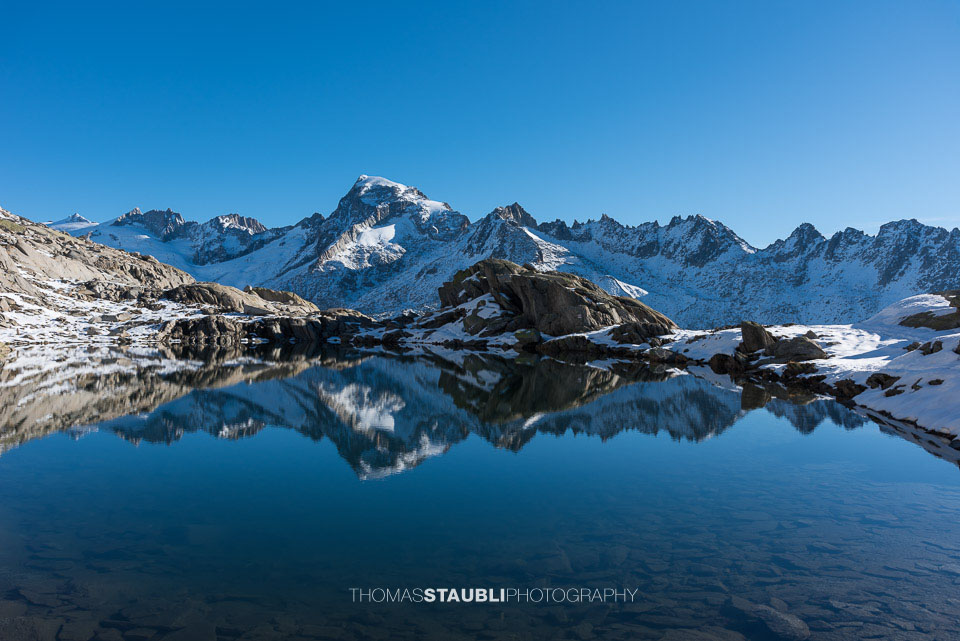 der Galenstock spiegelt sich im Grätlisee
