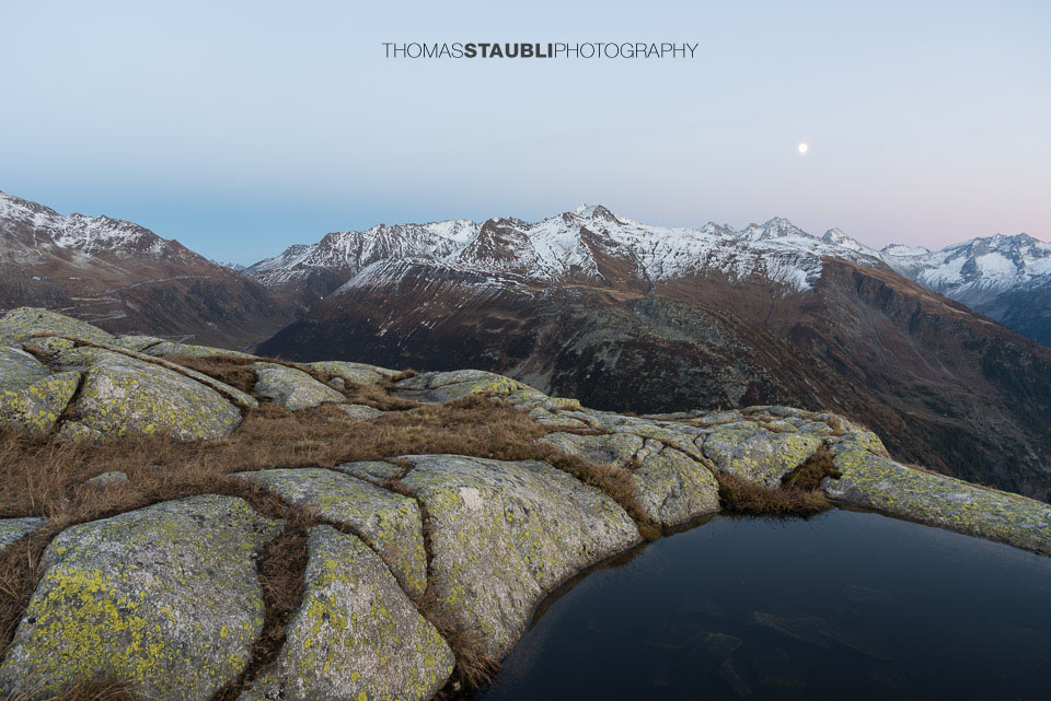Abendstimmung über der Gotthard-Gruppe