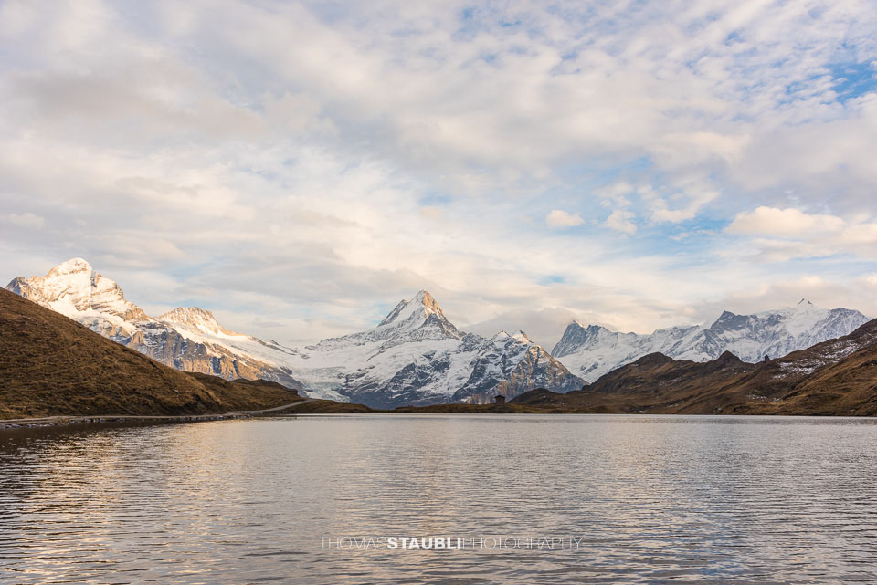 Wolkenhimmel über dem Bachsee