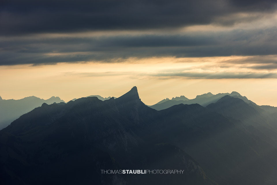 Gewitterstimmung über dem Stockhorn