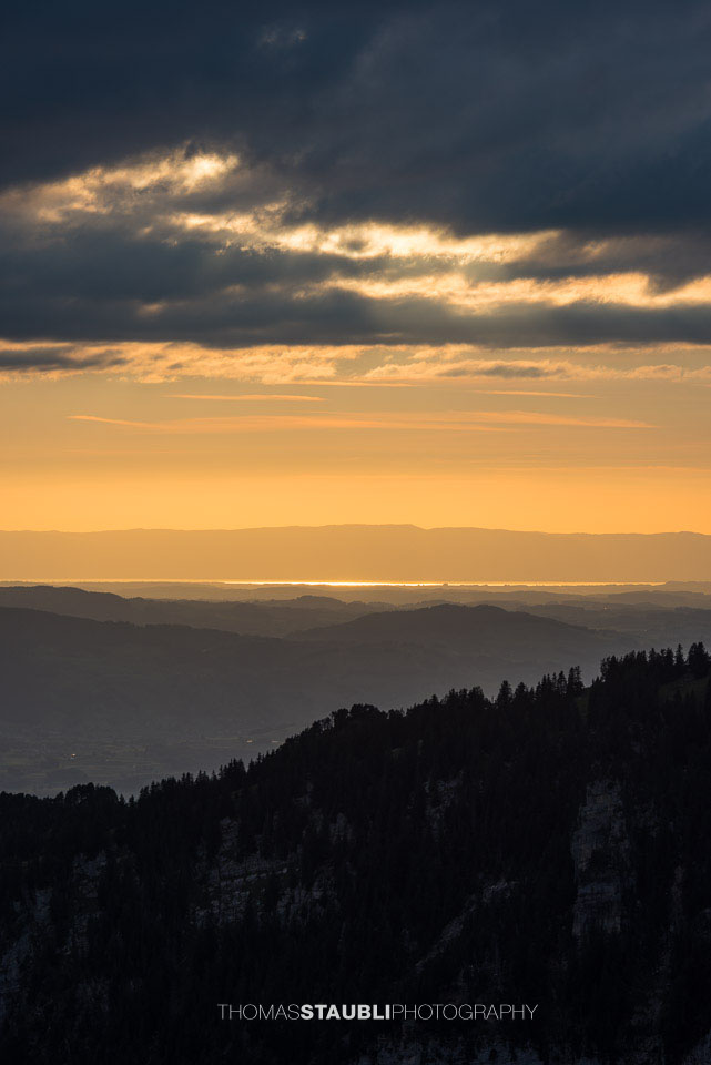 Abendstimmung über dem Neuenburgersee
