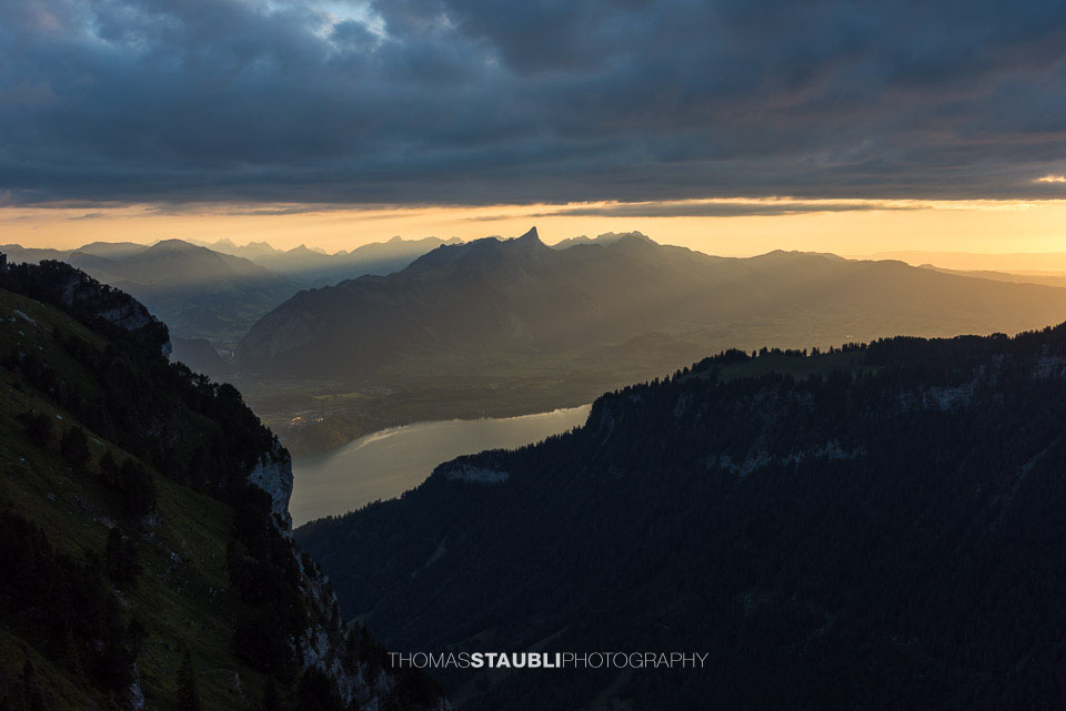 Gewitterstimmung über dem Berner Oberland
