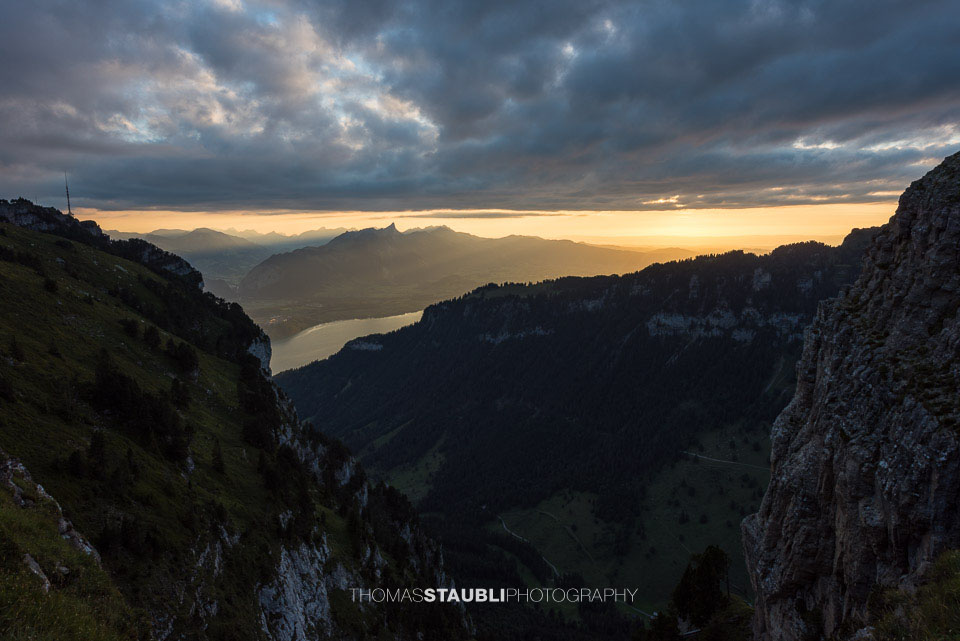 Gewitterstimmung über dem Berner Oberland