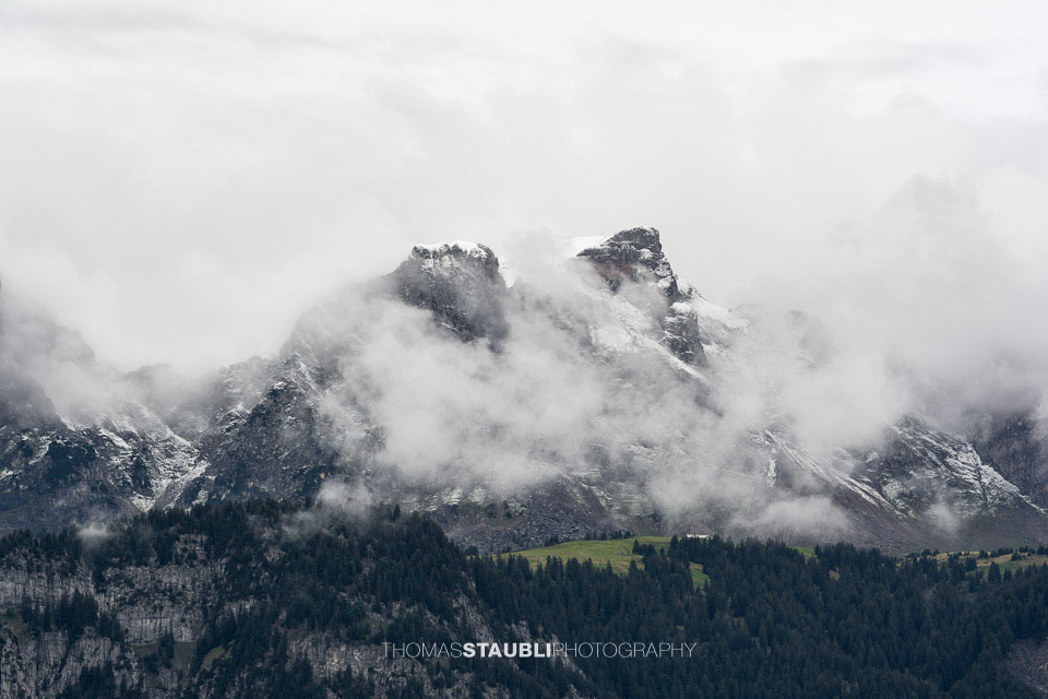 Wolken um die Alviergruppe mit Chli Alvier und Alvier