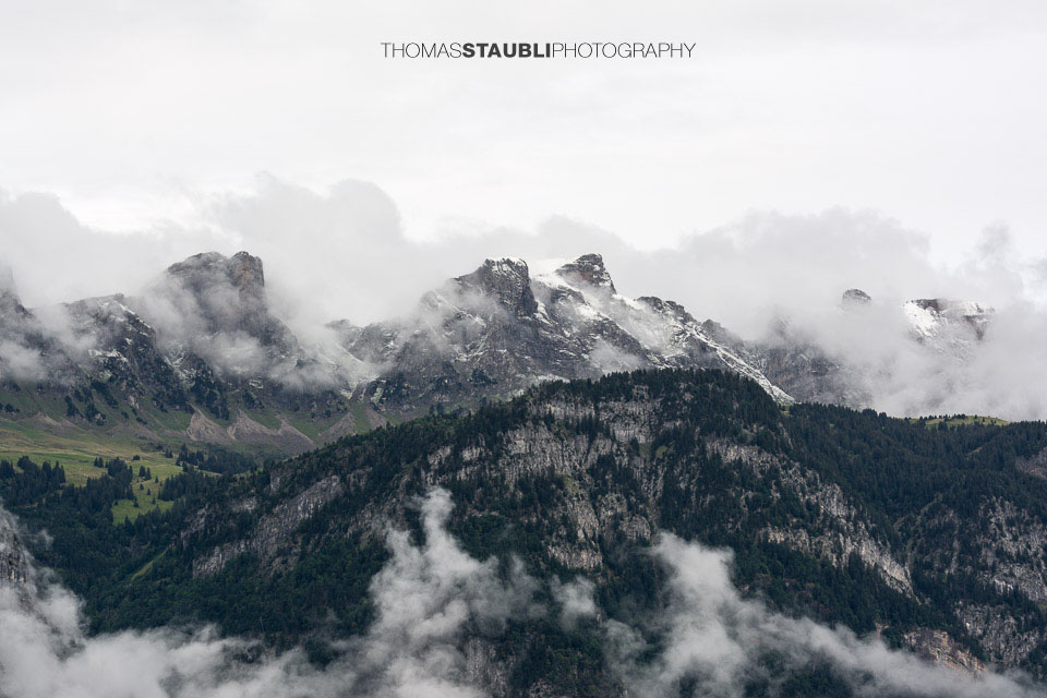 Wolken um die Alviergruppe mit Chrummenstein, Chli Alvier und Alvier