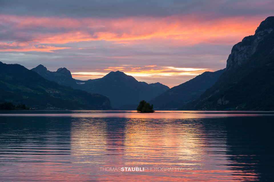 Abendrot über dem Walensee bei Walenstadt