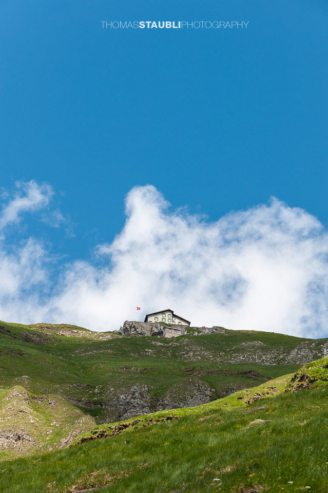 Alpstein – Blick hinauf zum Berggasthaus Schäfler