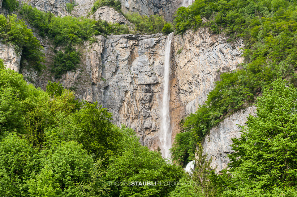 Wasserfall – mit 305 Metern ist der Seerenbachfall in Betlis einer der höchsten Wasserfälle der Schweiz.