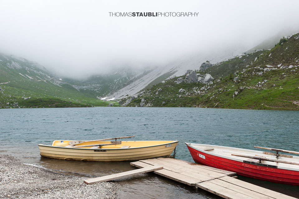 Nebel über dem Partnunsee
