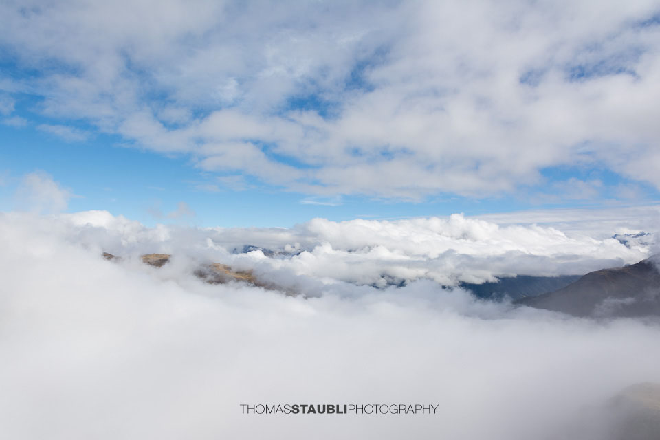 Nebel, Wolken und Sonnenschein auf dem Panoramaweg Davos