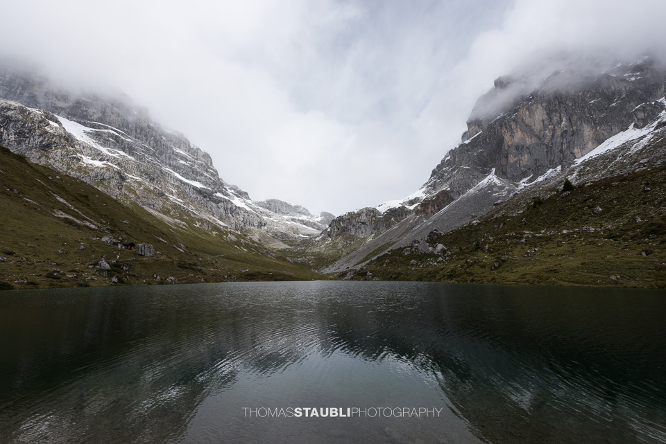 Wolken über dem Partnunsee