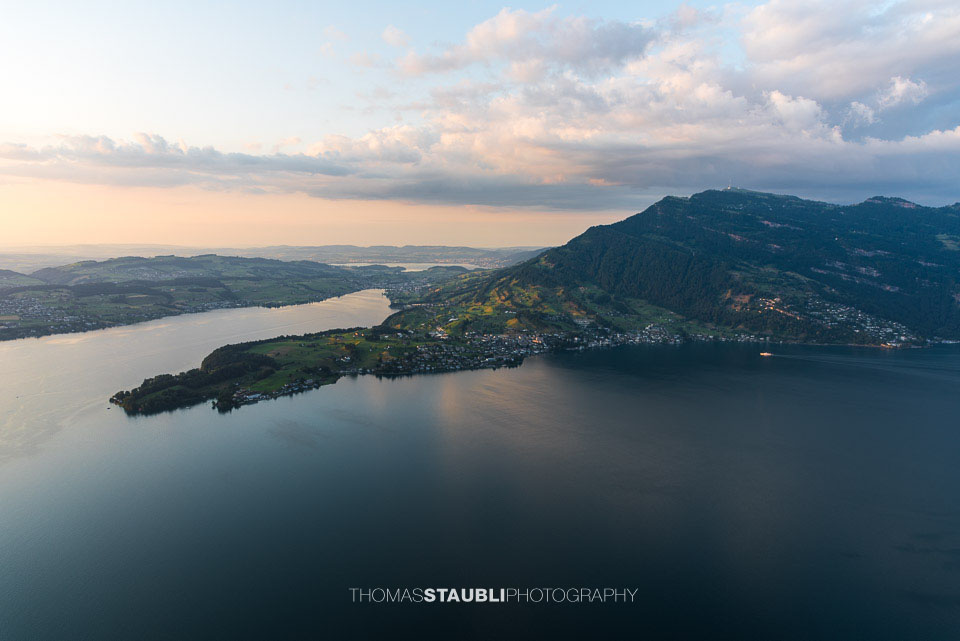 sommerliche Abendstimmung mit Blick vom Bürgenstock Richtung Weggis