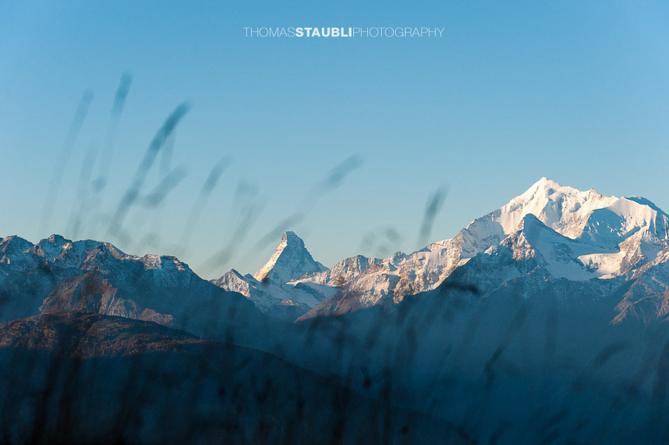 Blick von der Riederfurka Richtung Matterhorn und Weisshorn
