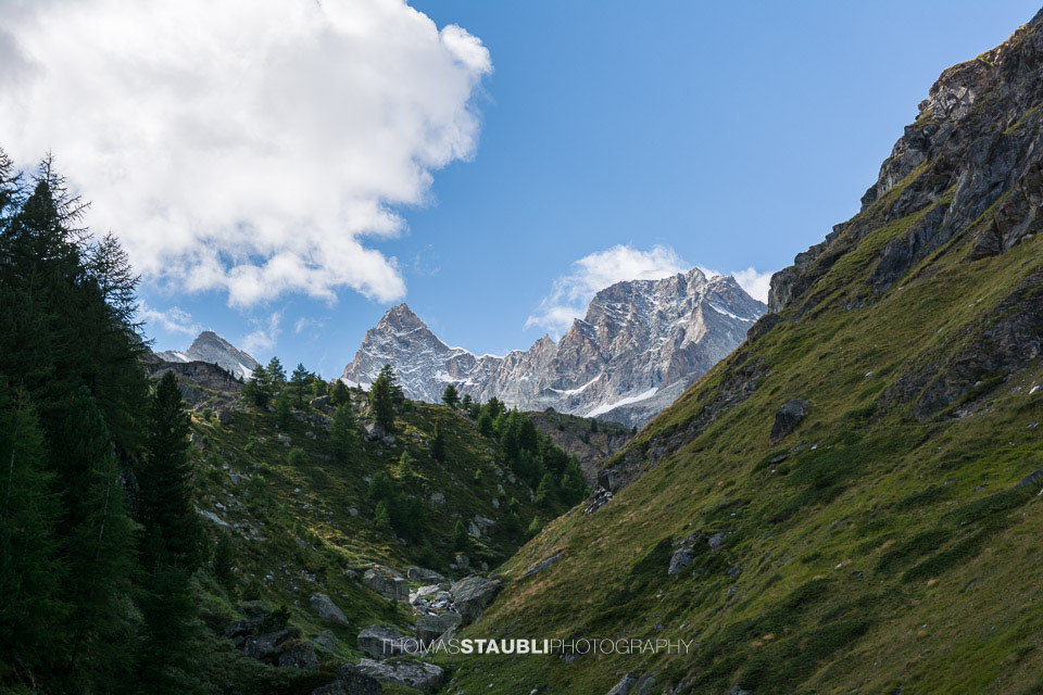 Weg von Zermatt zum Berggasthaus Trift