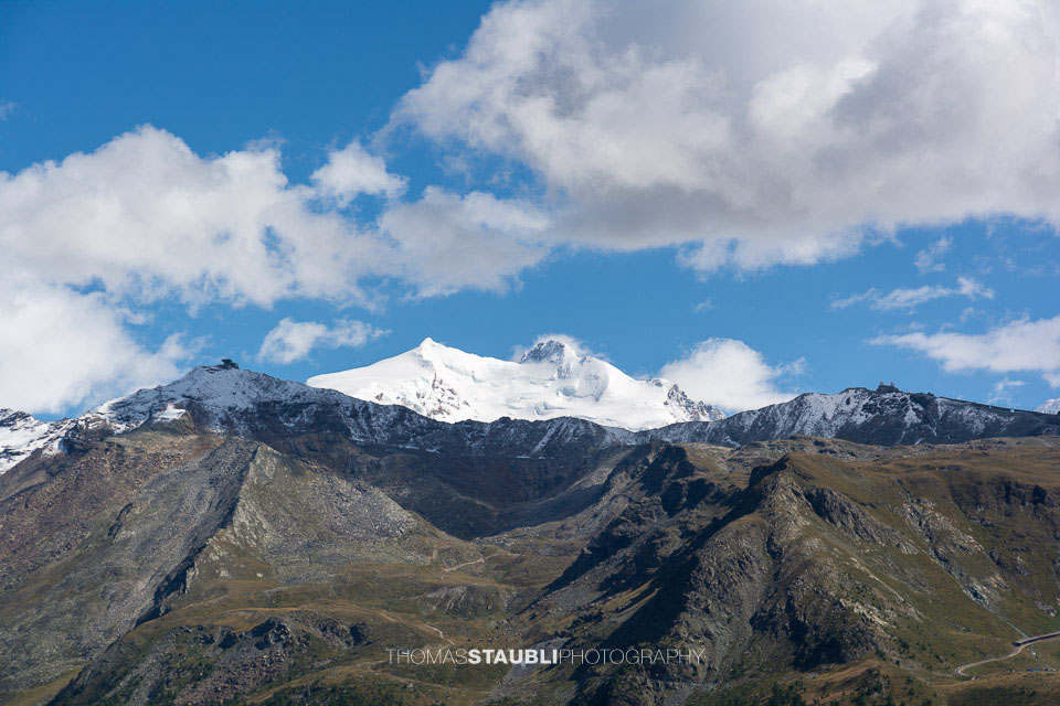 Blick zur verschneiten Nordend und Dufourspitze