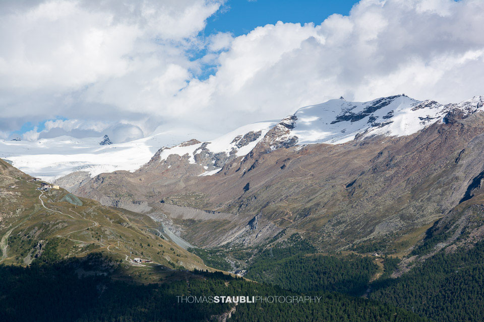 Blick vom Berggasthaus Trift Richtung Sunnegga