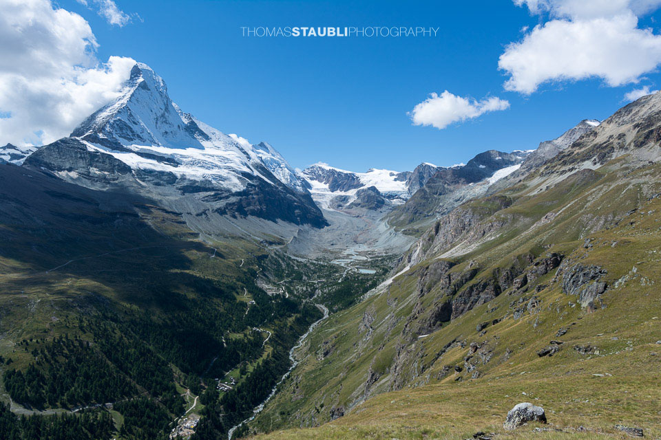 Blick von Höhbalmen Richtung Tête Blanche mit Stockjigletscher, Tiefmattengletscher und Zmuttgletscher