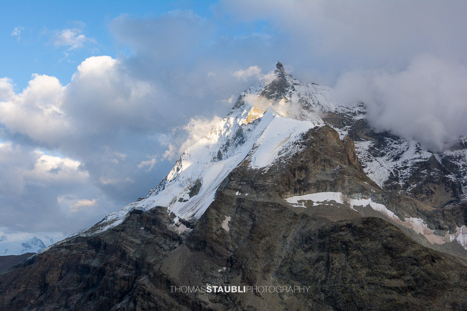 Wolken auf der Nord-West Seite des Matterhorns