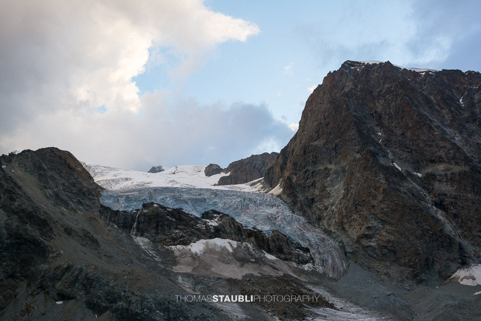 Wolken über dem Stockjigletscher 2015