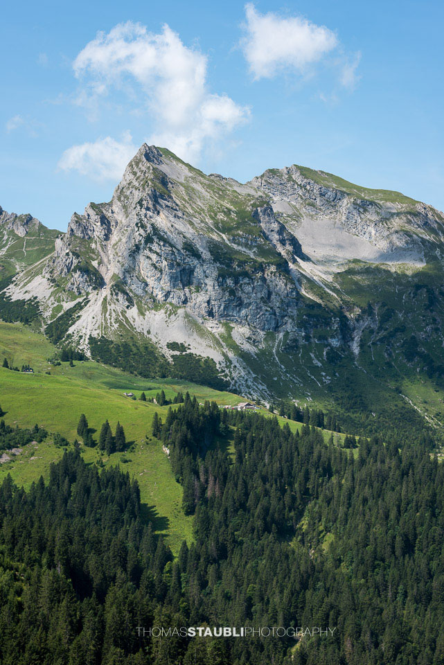 Blick von Riebensädel Richtung Fluonalp und Rossflue