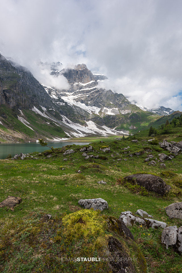 Wolken und Sonne am Oberblegisee