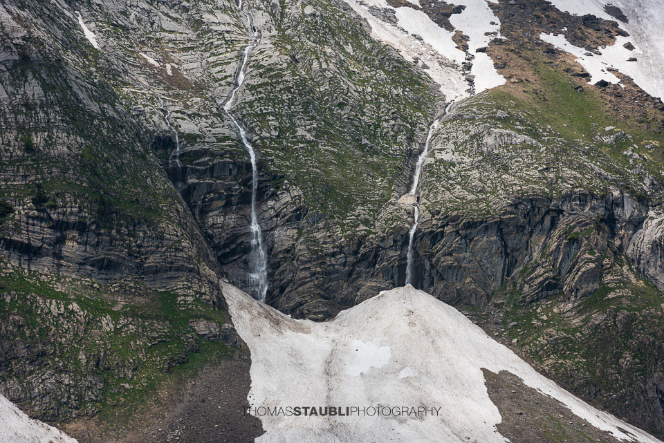 letzte Schneefelder am Glärnischmassiv