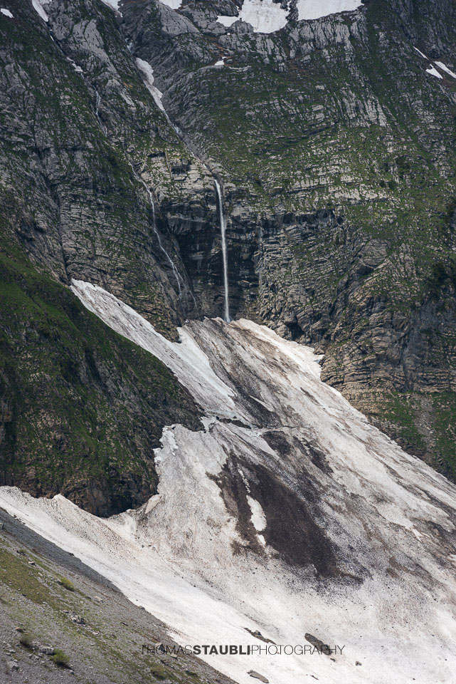 letzte Schneefelder am Glärnischmassiv
