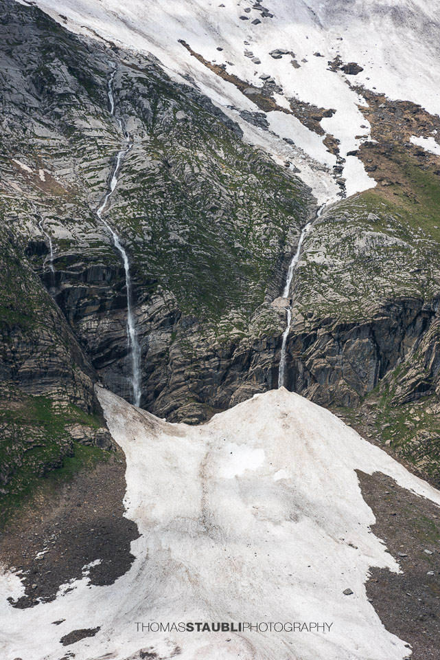 letzte Schneefelder am Glärnischmassiv