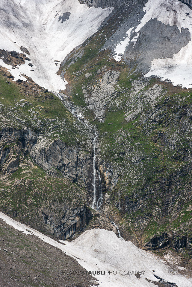 letzte Schneefelder am Glärnischmassiv