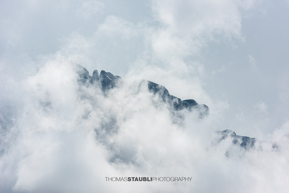 Wolken umzingeln den Eggstock