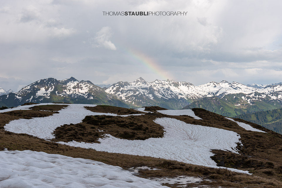 Regenbogen über dem Linthal