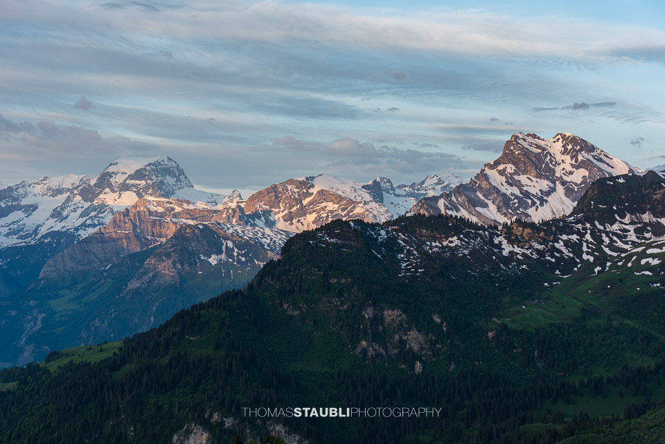 Glarner Alpen im Morgenlicht
