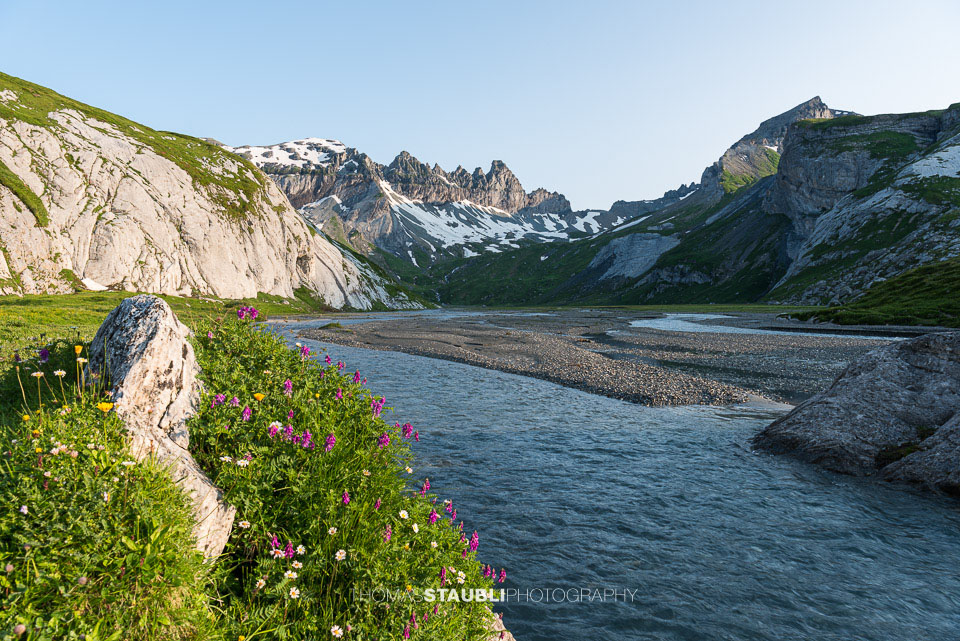 frühmorgens auf dem Segnesboden