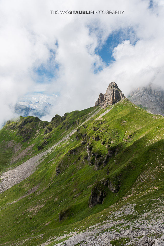 Wolken und Sonne wechseln sich ab am Balmer Grätli