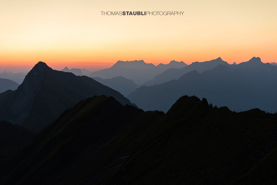 Morgenrot über den Zentralschweizer Alpen