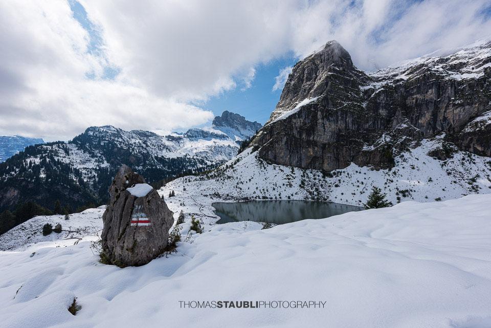 erster Schnee am Oberblegisee