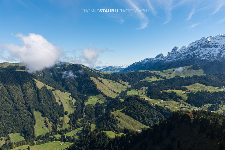 einzelne Wolken über dem Kronberg