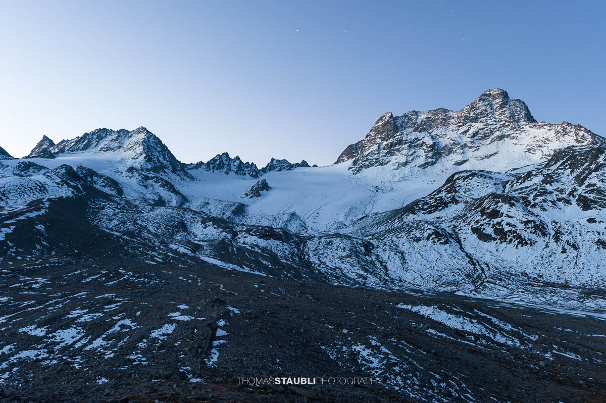 Piz Kesch und Porchabellagletscher im ersten Morgenlicht
