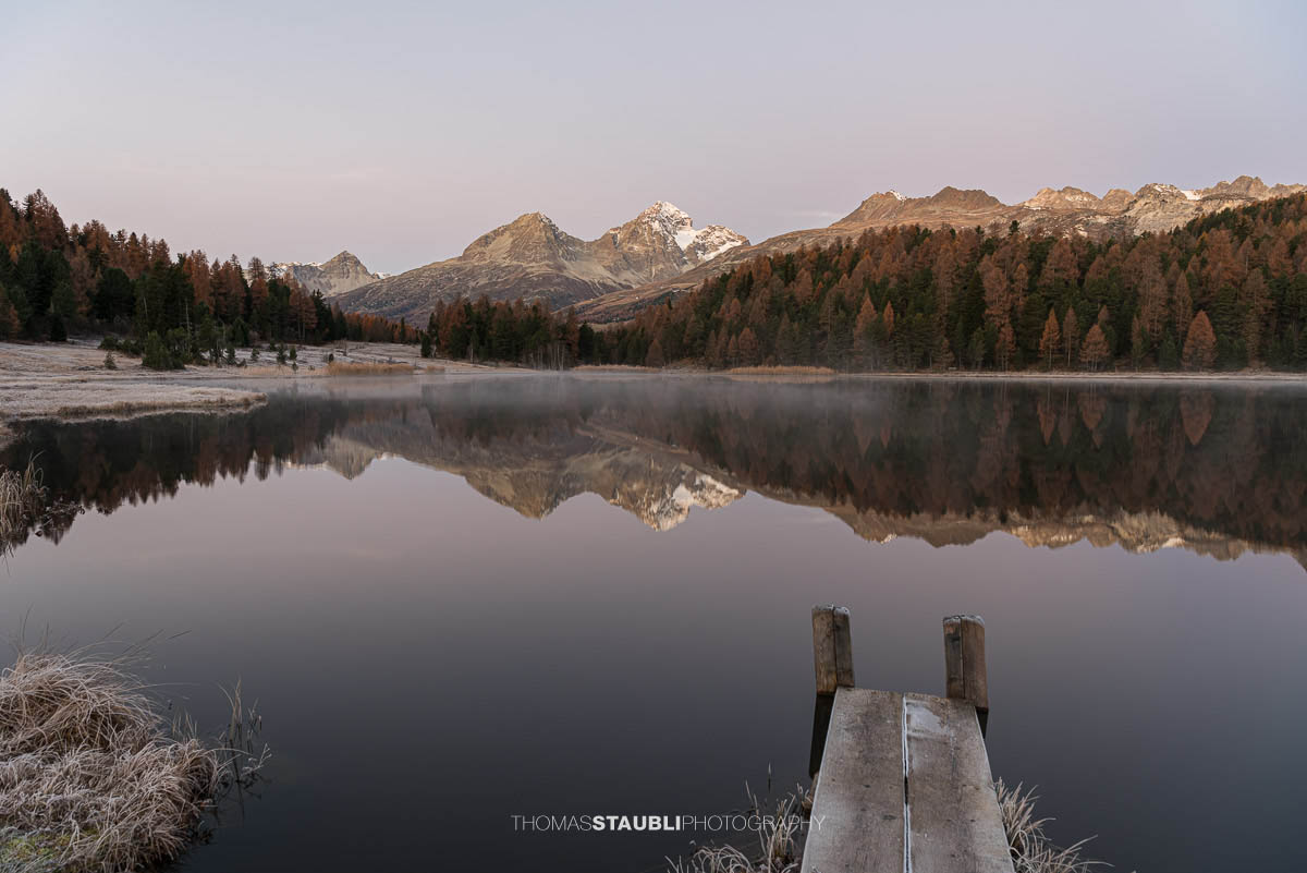 spätherbstliche Morgenstimmung am Lej da Staz