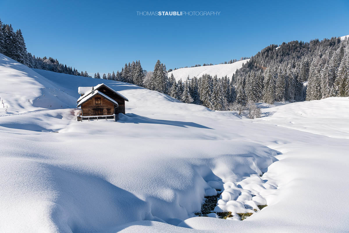 verschneite Winterlandschaft im Toggenburg