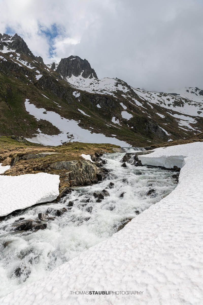 Witenwasserenreuss mit Stägenhorn im Hintergrund