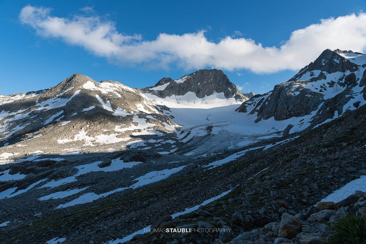Witenwasserengletscher mit Hüenerstock und Witenwasserenstock in der Abendsonne
