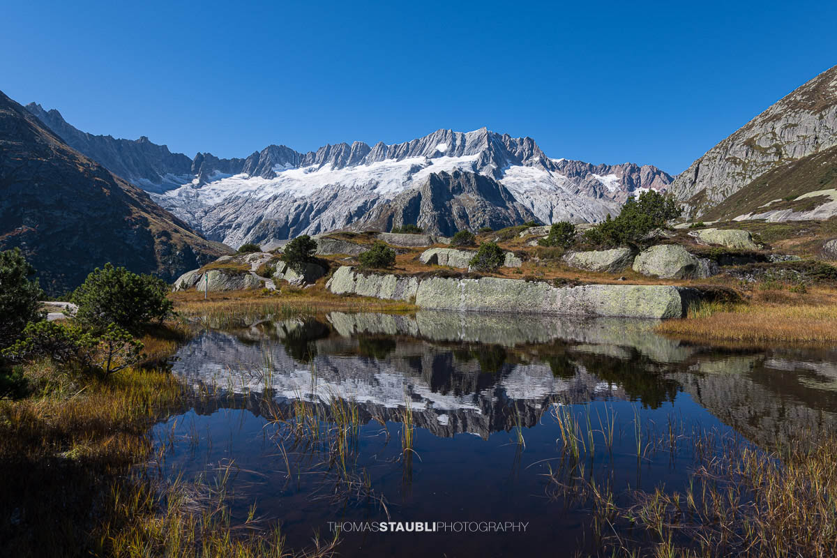 Herbstag in der Göscheneralp mit Blick zum Dammastock