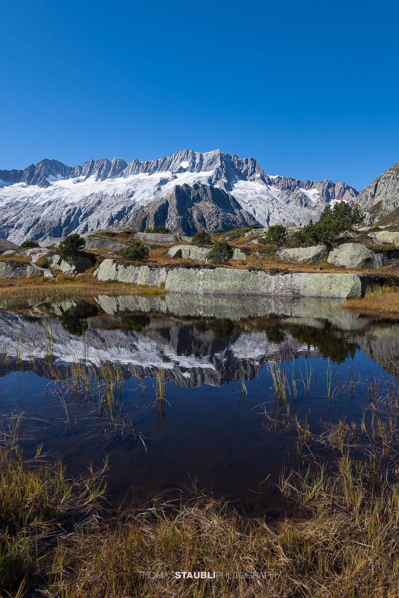 Herbstag in der Göscheneralp mit Blick zum Dammastock