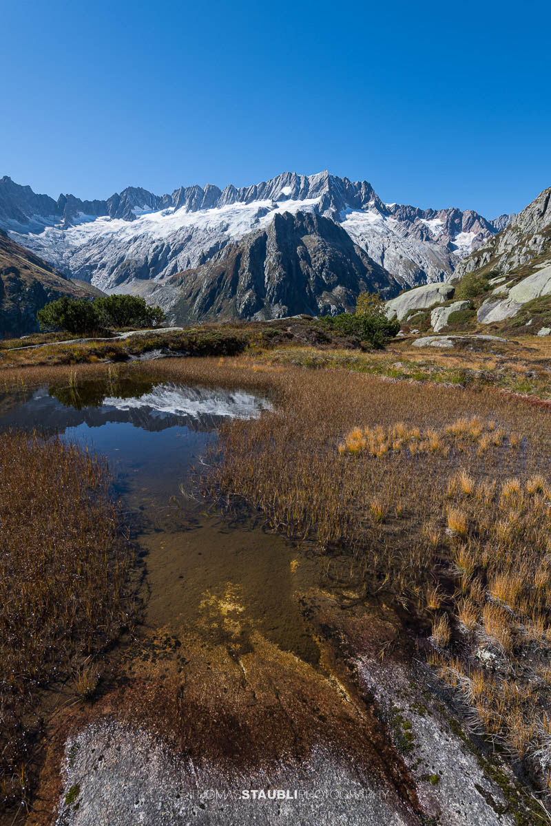 Herbstag in der Göscheneralp mit Blick zum Dammastock