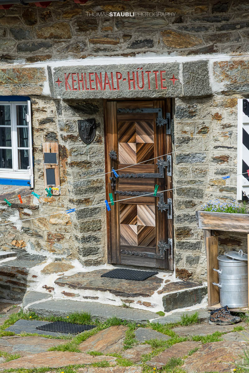 Eingang der Chelenalphütte
