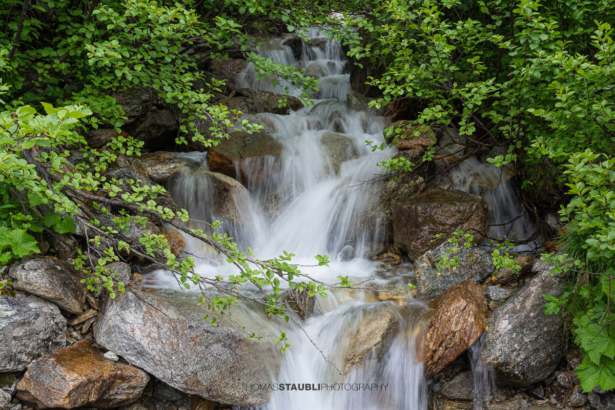 Bach im Chelenalptal