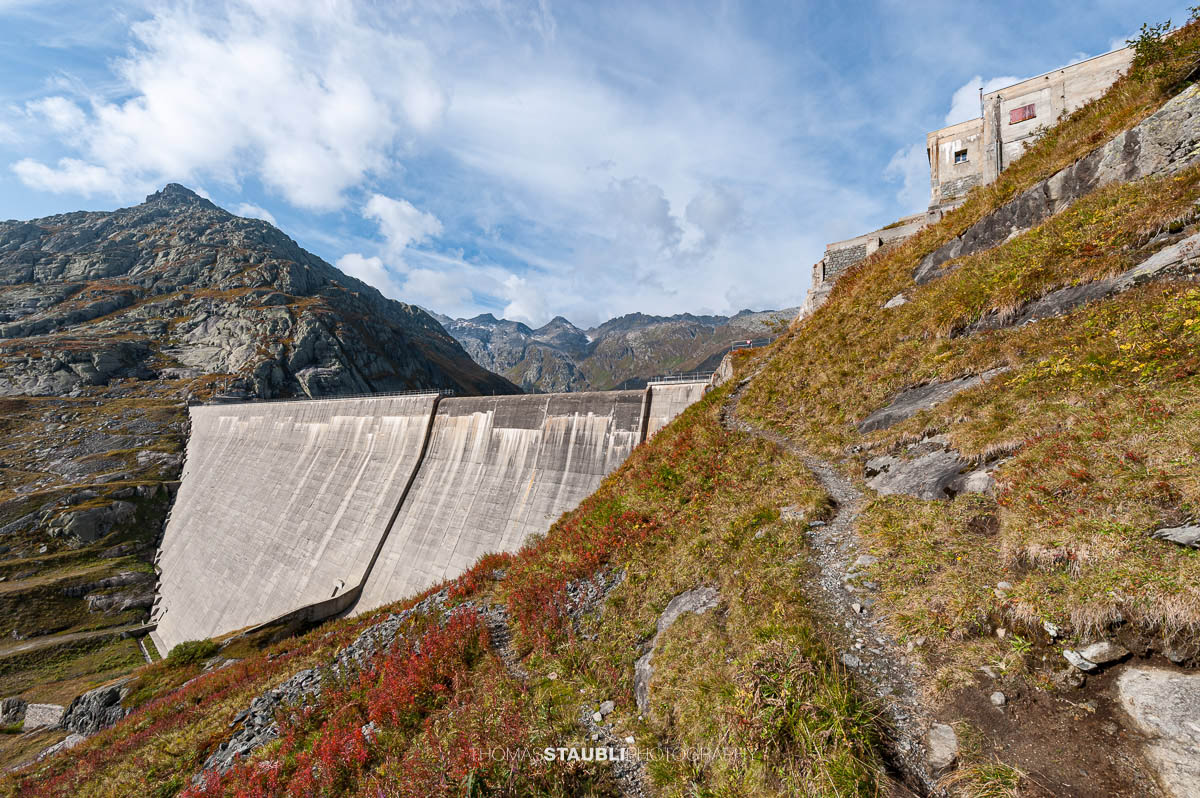 Staumauer des Lago di Lucendro